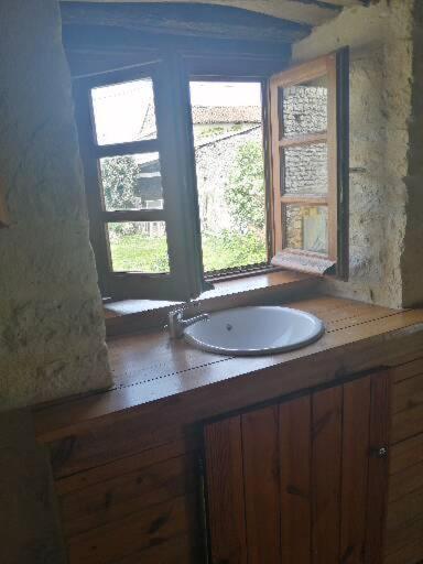 Traditional Stone Cottage Condac 외부 사진