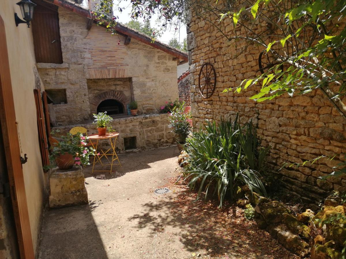 Traditional Stone Cottage Condac 외부 사진